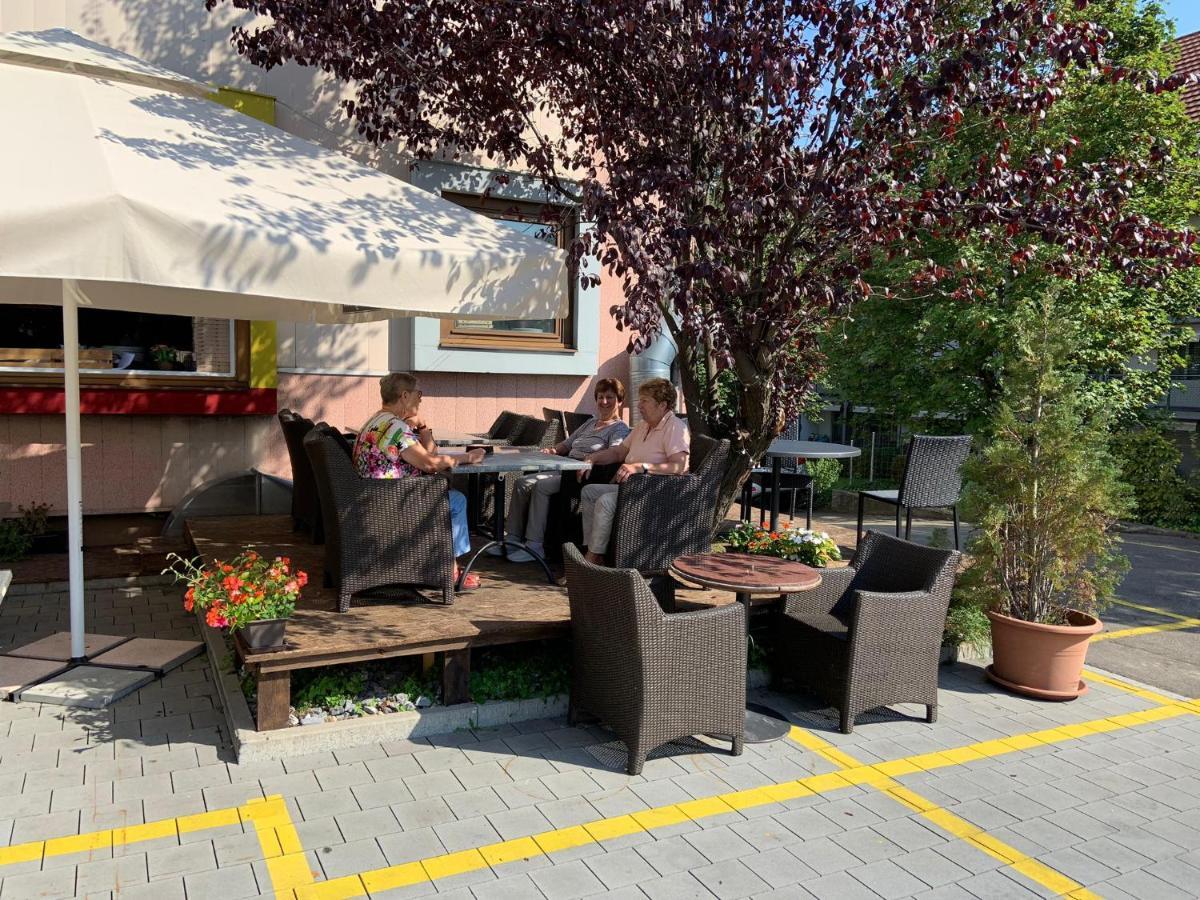 Hotel Zur Au Делликон Экстерьер фото