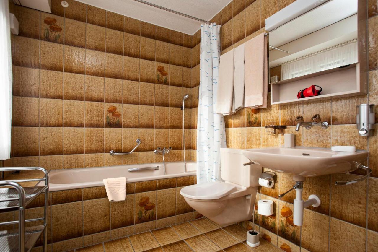Hotel Zur Au Делликон Экстерьер фото