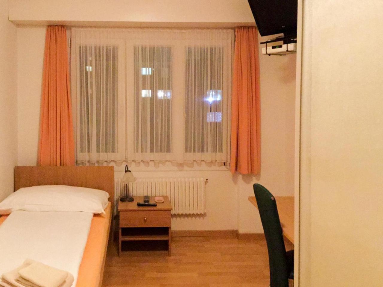 Hotel Zur Au Делликон Экстерьер фото